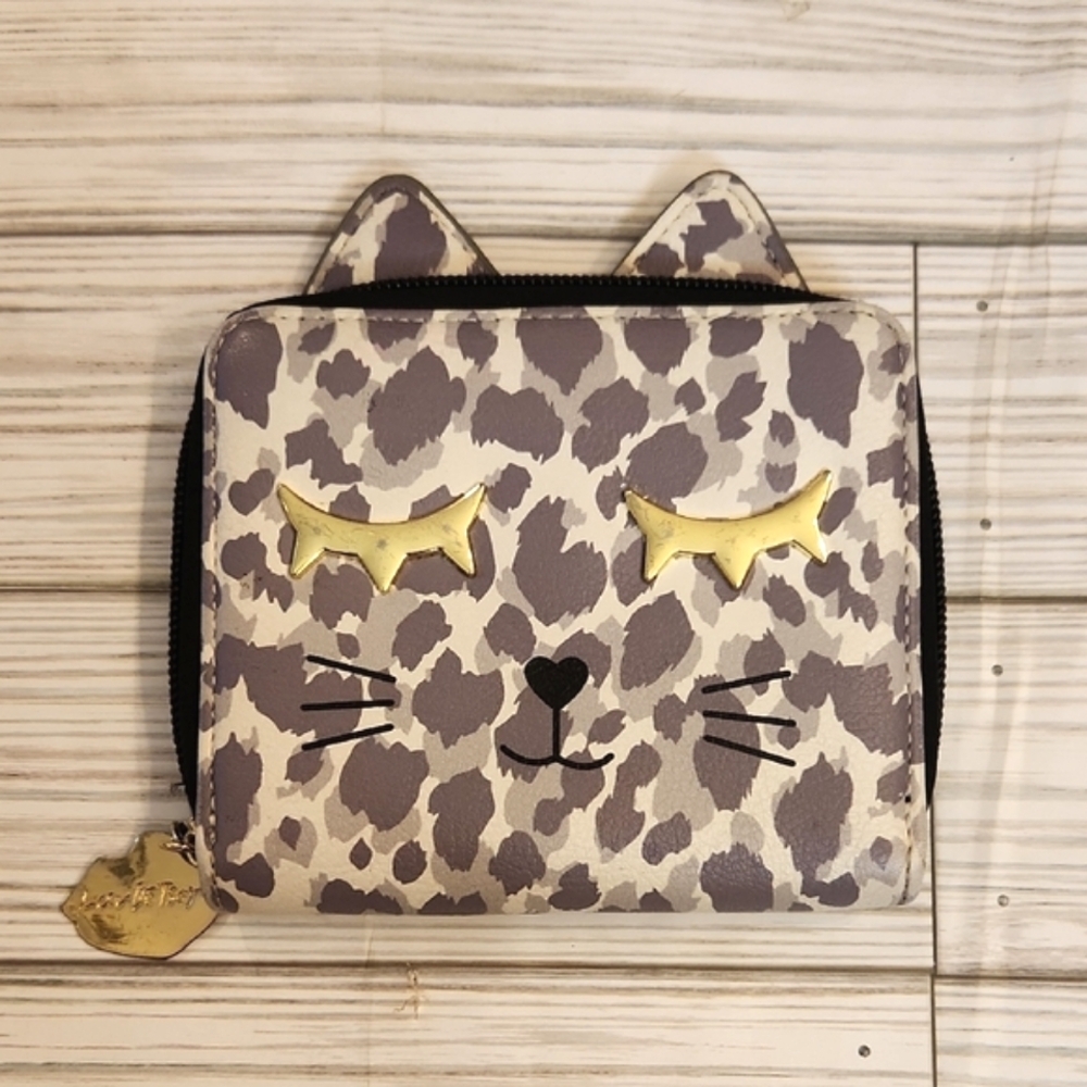 Womens Betsey Johnson Luv Betsey leopard print small cat wallet. - Picture 2 of 11